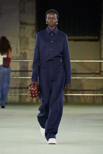 Look 9